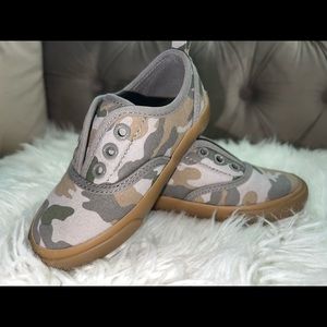 Old Navy Army Fatigue Canvas Loafers size 6c toddler
